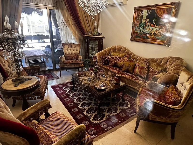 Apartment for Sale in Burj Abi Haidar شقة للبيع في برج أبي حيدر