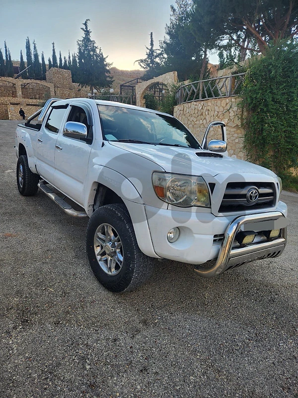 Toyota Tacoma 2010 automatic 4x4