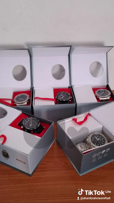 Compact Watches Compact Watches