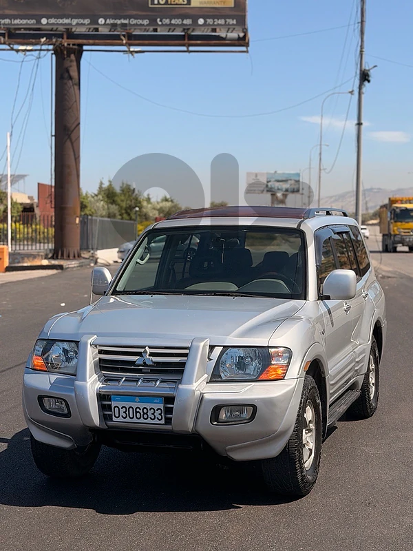 Mitsubishi Montero 2002