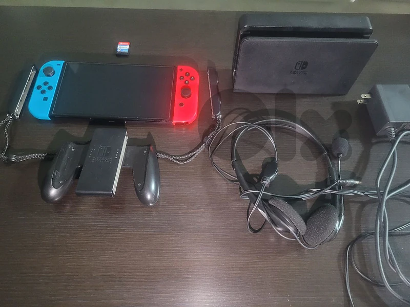 Nintendo switch oled like new