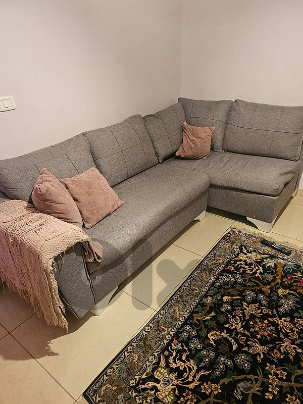 grey corner