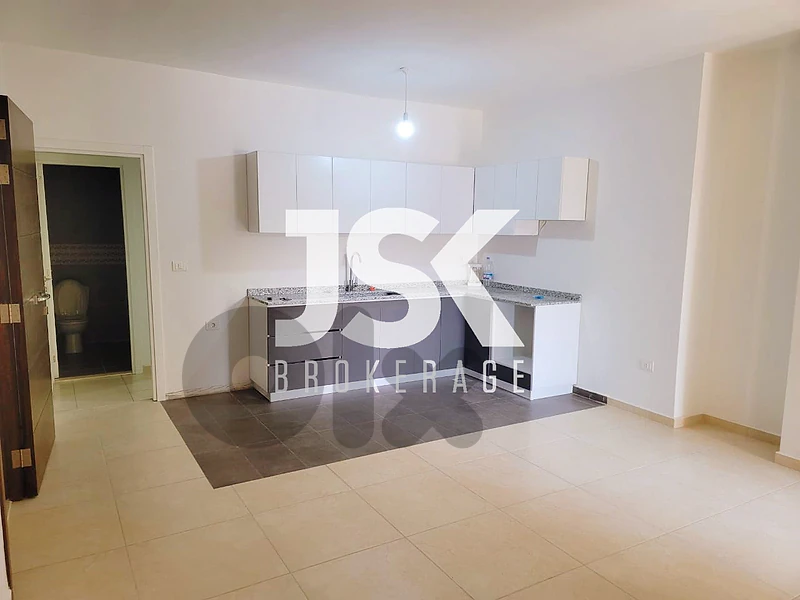 L22670 Unfurnished Apartment For Sale in Hosrayel, Jbeil