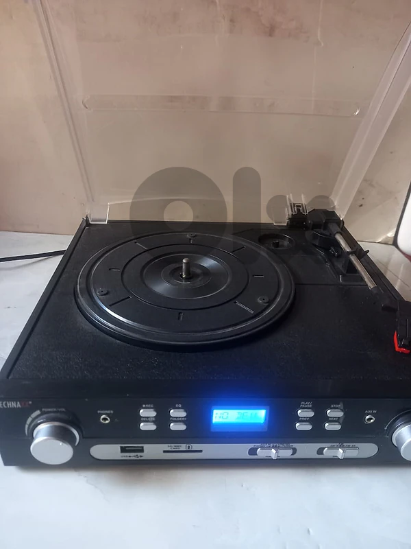 TECHNAXX amateur Turntable cassette player radio tuner built in speake