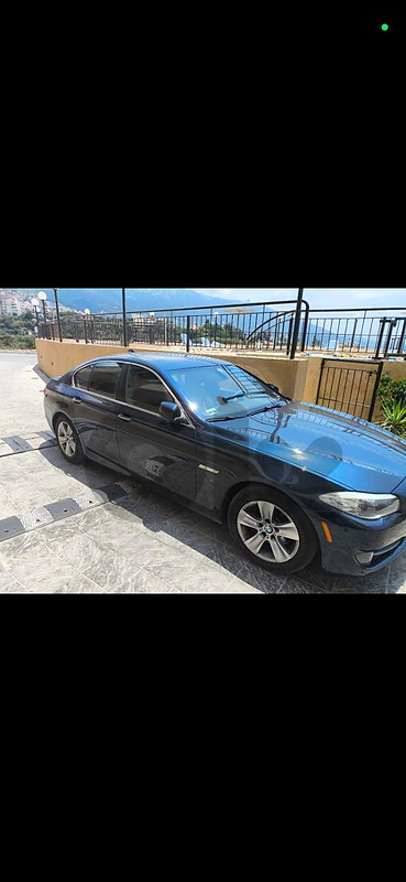 BMW 5-Series 2011 528i