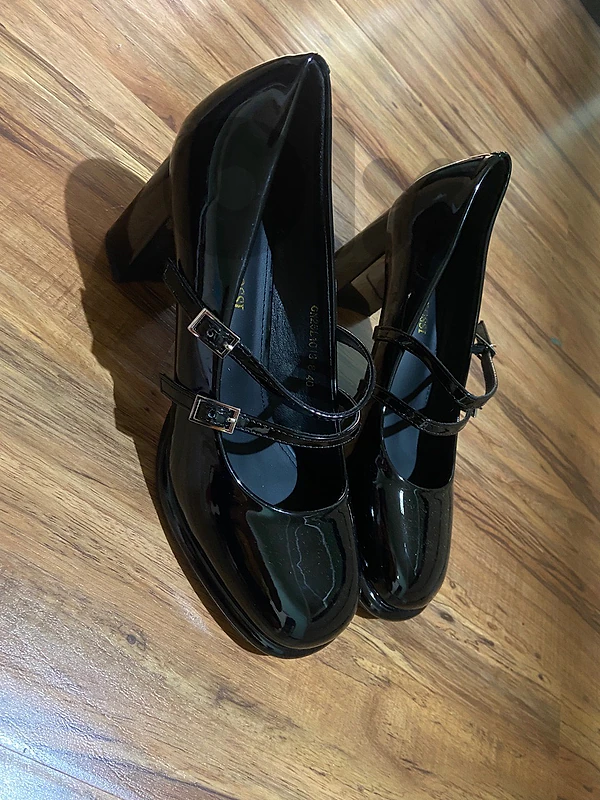 Black heels