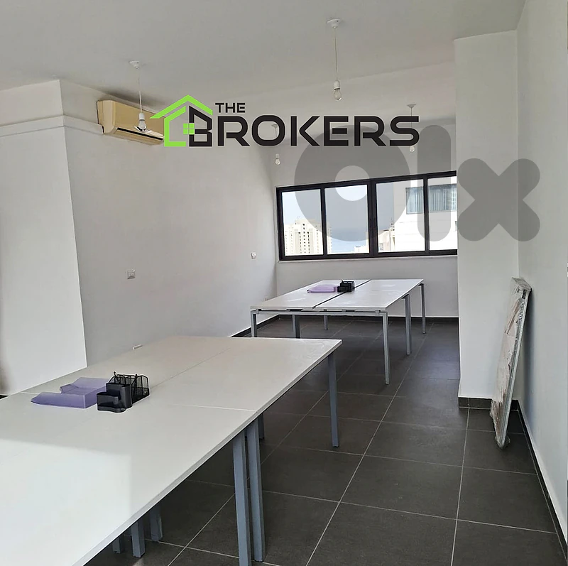 Furnished Office for Rent in Hamra   مكتب للايجار في الحمرا