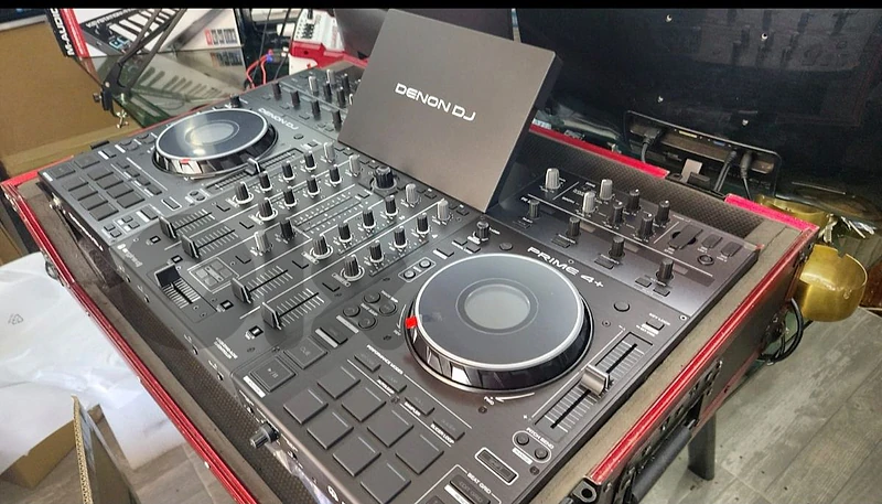 Denon DJ Prime 4+