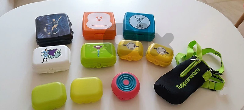 تشكيلة Tupperware أصلية 11 قطعة بحالة ممتازة (للأطفال والمدارس)