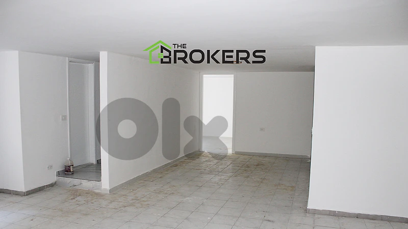 Office for Sale in Hamra مكتب للبيع في الحمرا