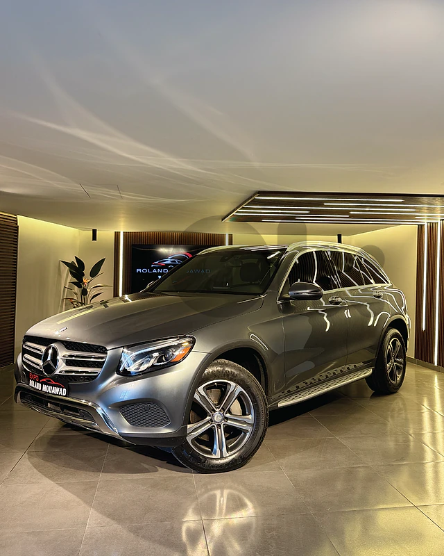 2017 - MERCEDES  GLC 300  4MATIC V4