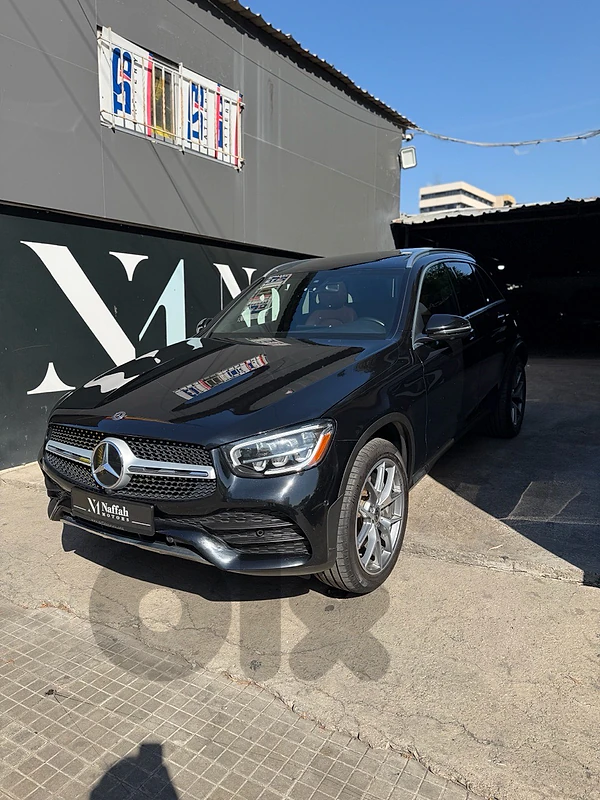 Mercedes-Benz GLC 300 4matic 2020 Clean Carfax , Fully Loaded!