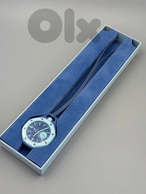brand new APxSwatch with strap