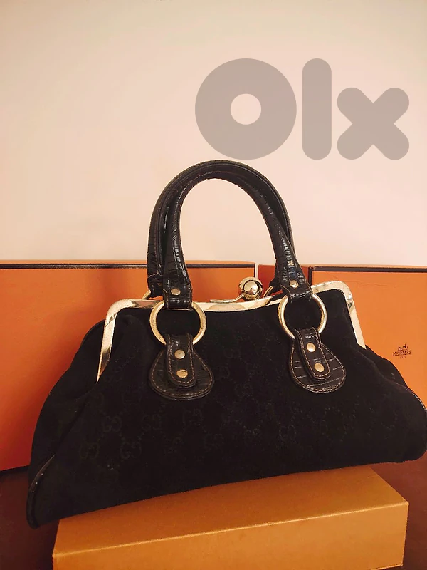 من جلد التمساح الطبيعي والمخمل (Authentic Vintage Gucci)