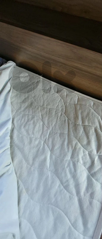 brand new bed مفرد
