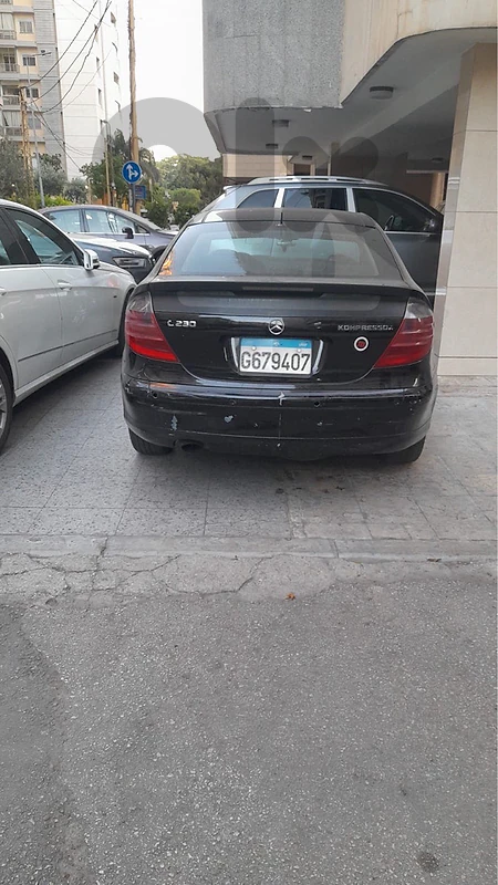 Mercedes-Benz 200 Series 2002 C230 kompressor