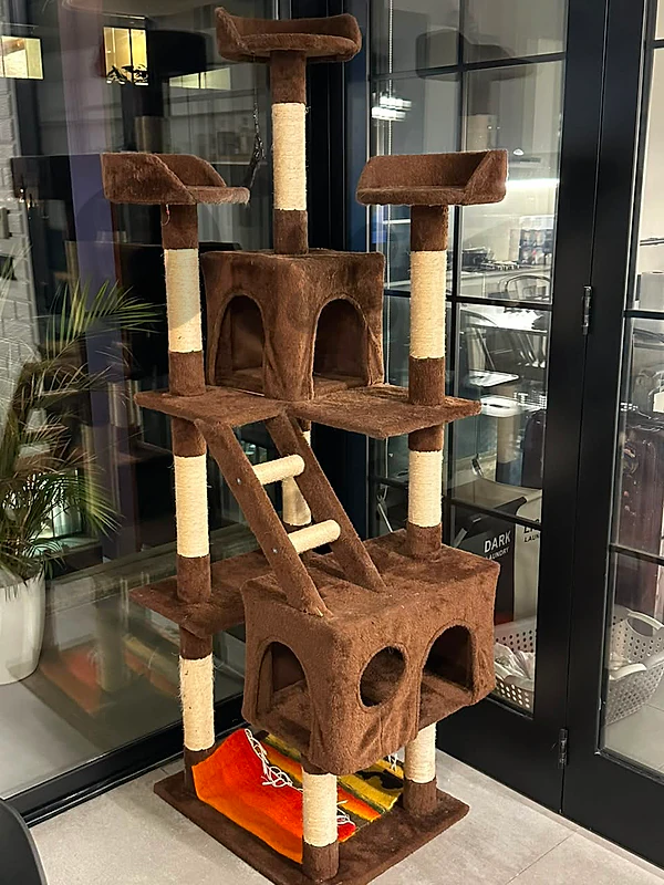 Cat tree with scratching poles 180cm with free hammock