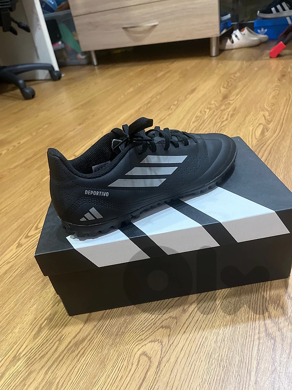 football choose adidas origanal
