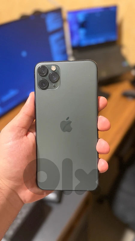 iPhone 11 Pro Max  - Like New - 256 GB