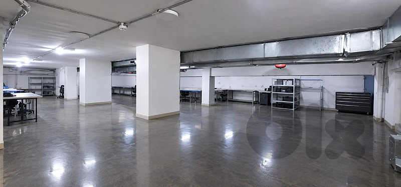 Underground Showroom for Rent in Jnahصالة عرض تحت الأرض للإيجار