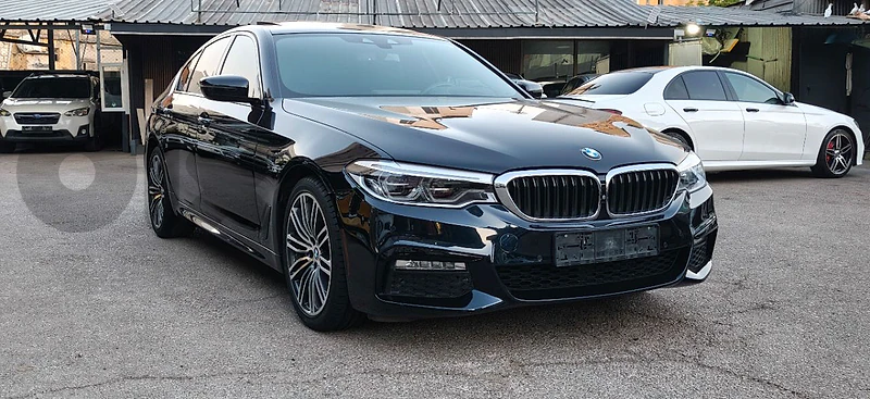 BMW M530i Xdrive Executive 2018 Clean Carfax Mint condition