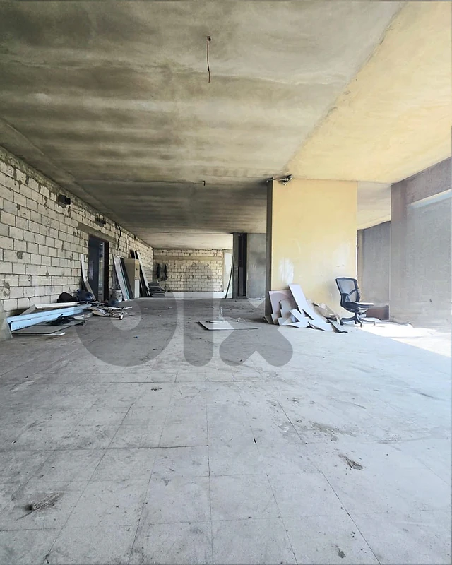 RAO26-5431 Office for Rent in Downtown | 300 sqm | Core & Shell