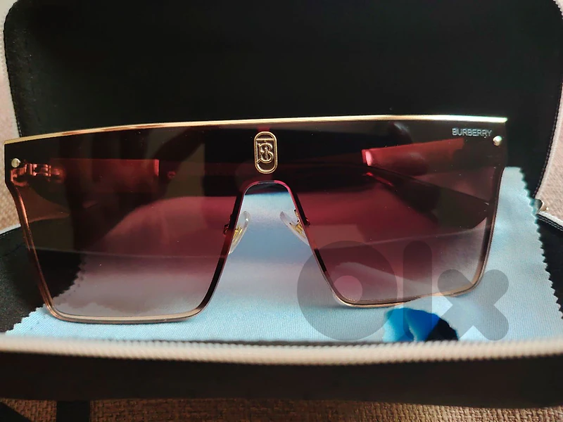 Burberry sunglasses original italy