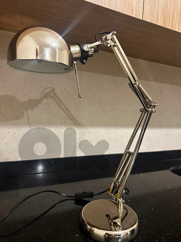 vintage chrome floor lamp . 120$