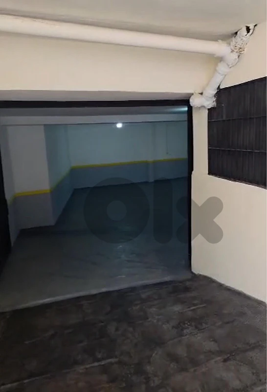 550m Commercial sale high ceiling private entrance Al Zarif Beirut