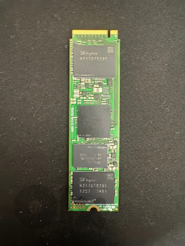 256 GB NVME SSD SkHynix