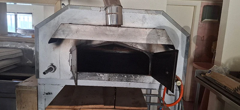 9 manakish oven (فرن ٩ مناقيش)