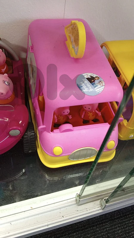 Pepa pig bus