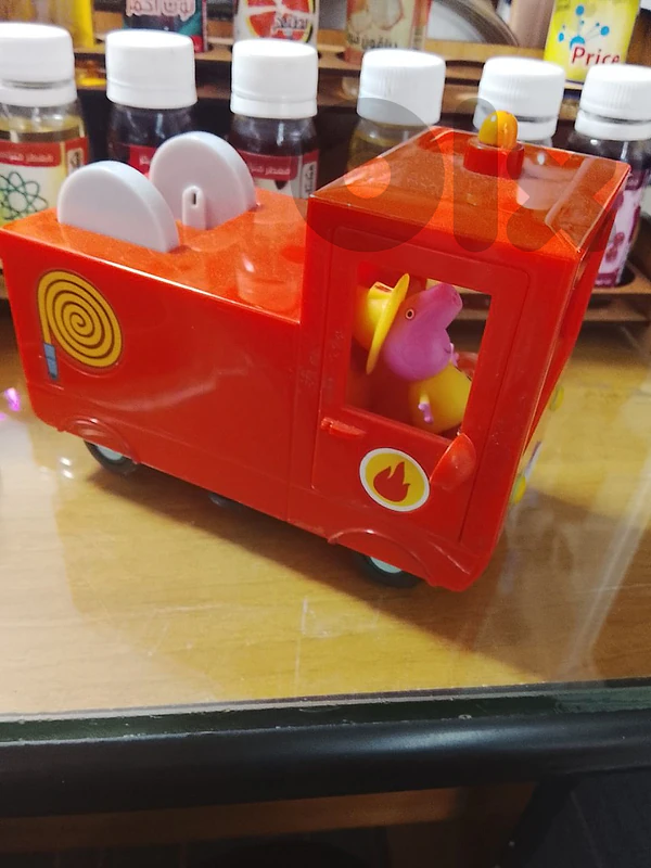 Pepa pig ice cream bus