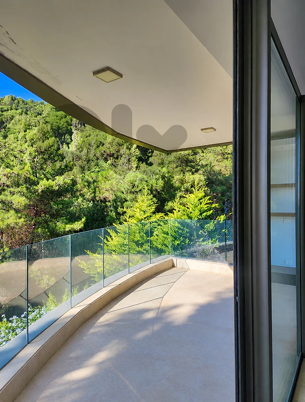 200 SQM HIGH END Apartment in Baabdat + Breathtaking Mountain View