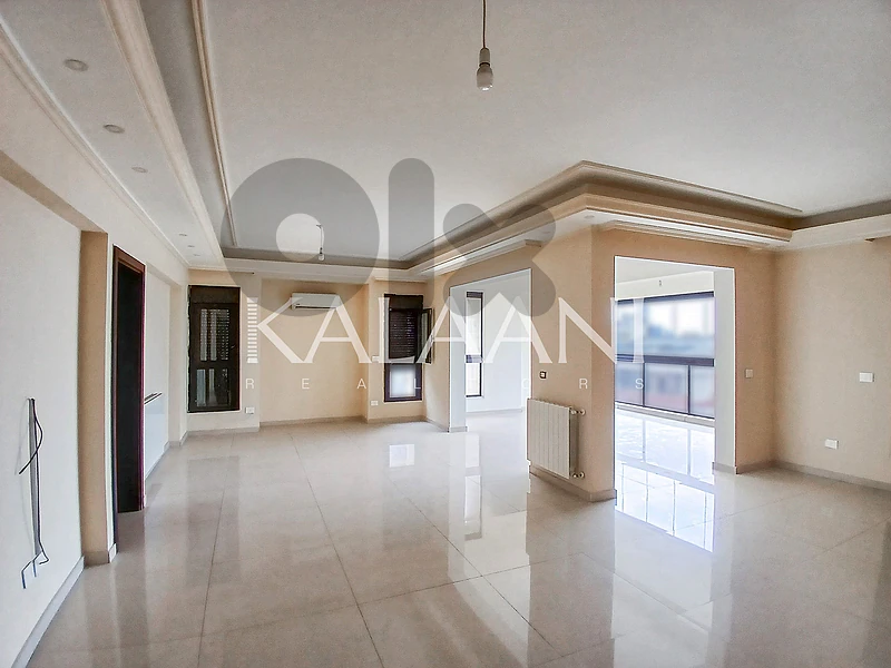 Apartment for Sale in Hazmieh | شقة للبيع في الحازمية