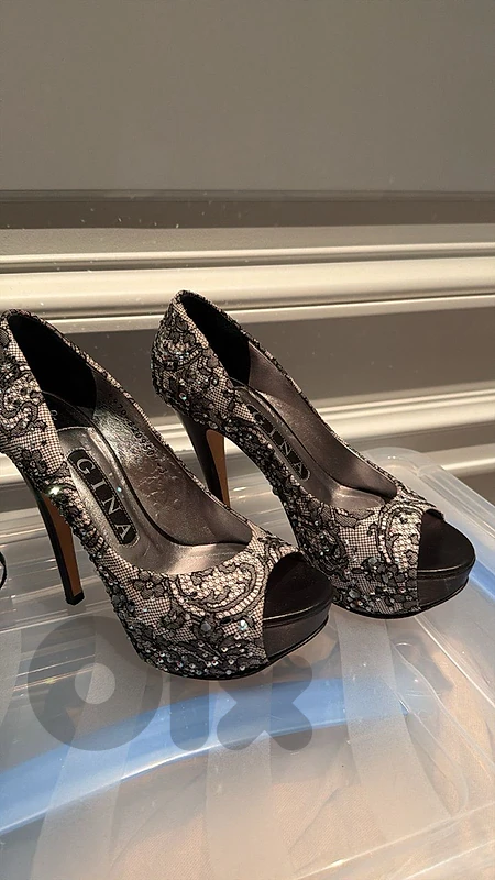 Gina size 36
