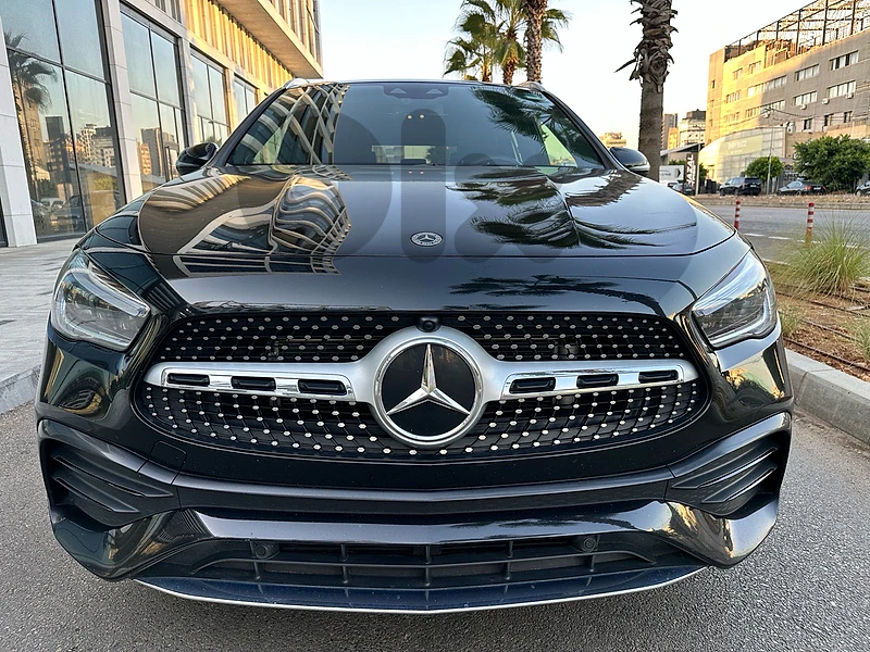 Mercedes-Benz GLA-Class 250 4Matic 2021 AMG LOOK Mercedes-Benz GLA-Class 250 4Matic 2021 AMG LOOK