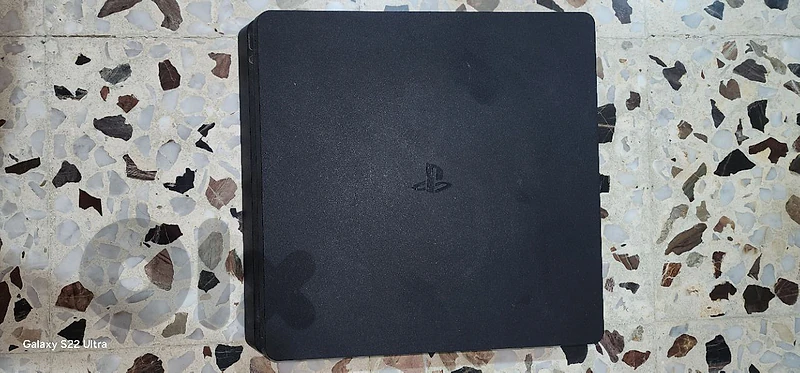 ps4 slim 500gb used like new