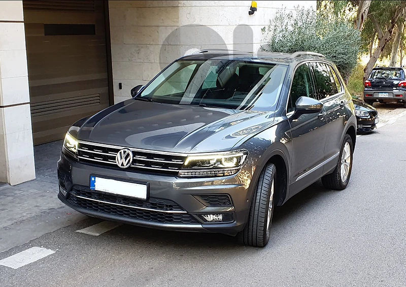Volkswagen Tiguan 2019 SEL (Highest specs) Volkswagen Tiguan 2019 SEL (Highest specs)