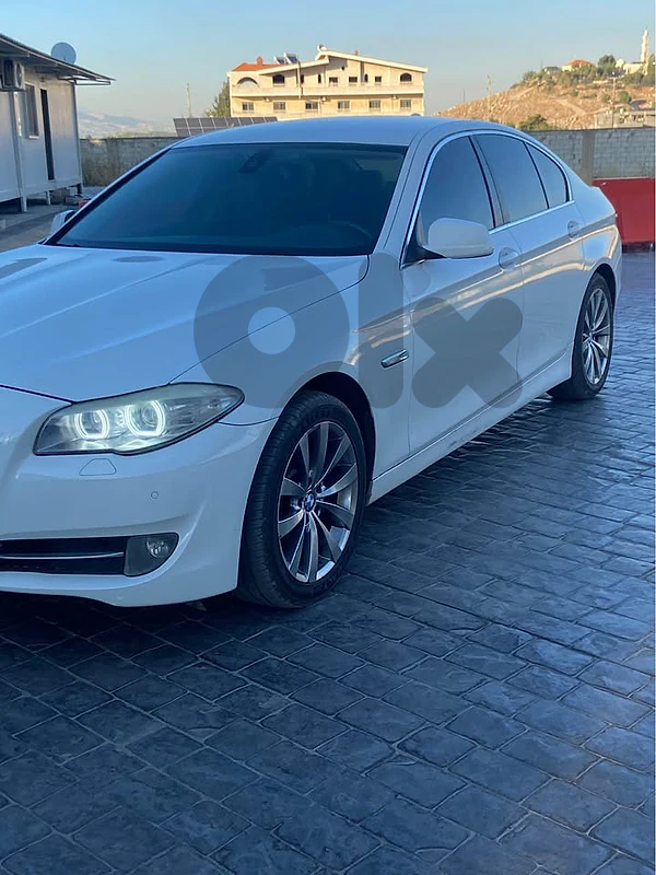 Bmw 523f  2011