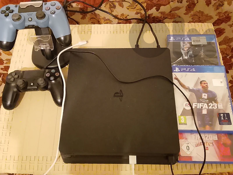 ps4 used 155$ only