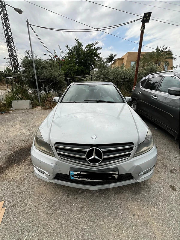 Mercedes-Benz 200 Series 2012 Avantgarde Limited