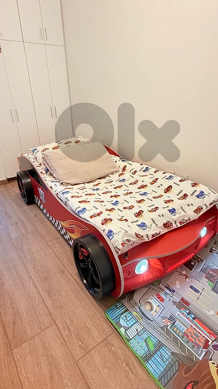 Lightning McQueen Bed + Mattress