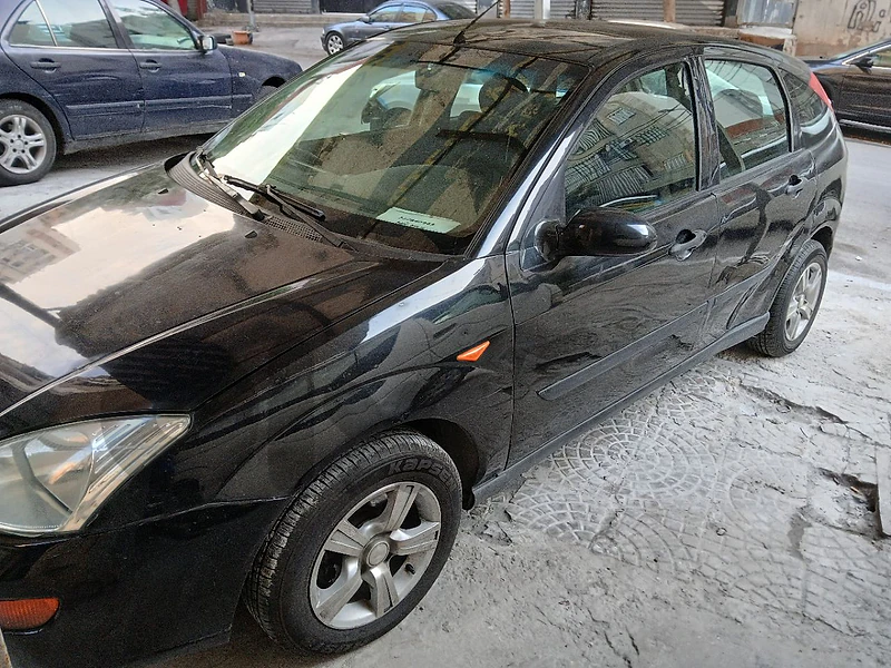 Ford   Focus.  2001.