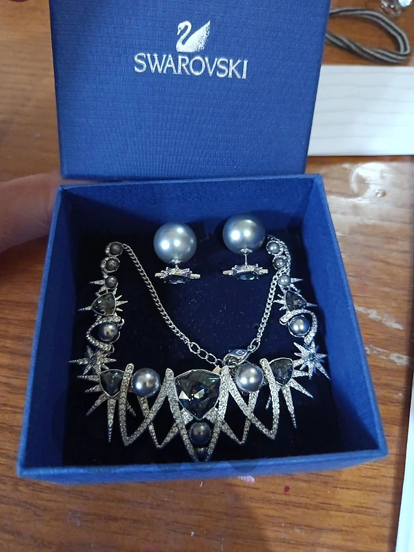 Swarovski set of necklace and earings