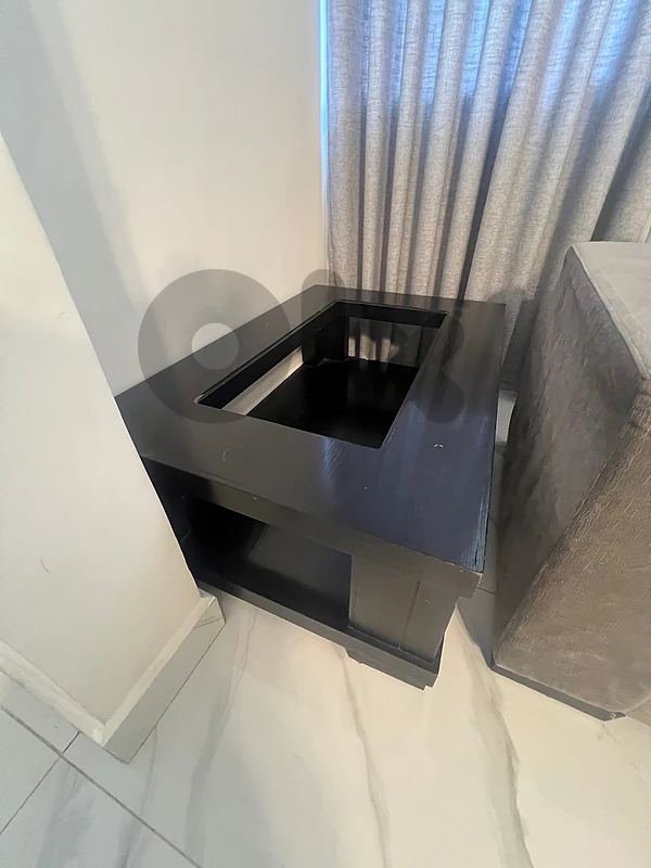 table wood طاولة خشب