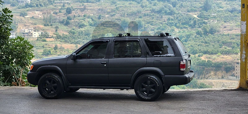 Nissan Pathfinder 2000
