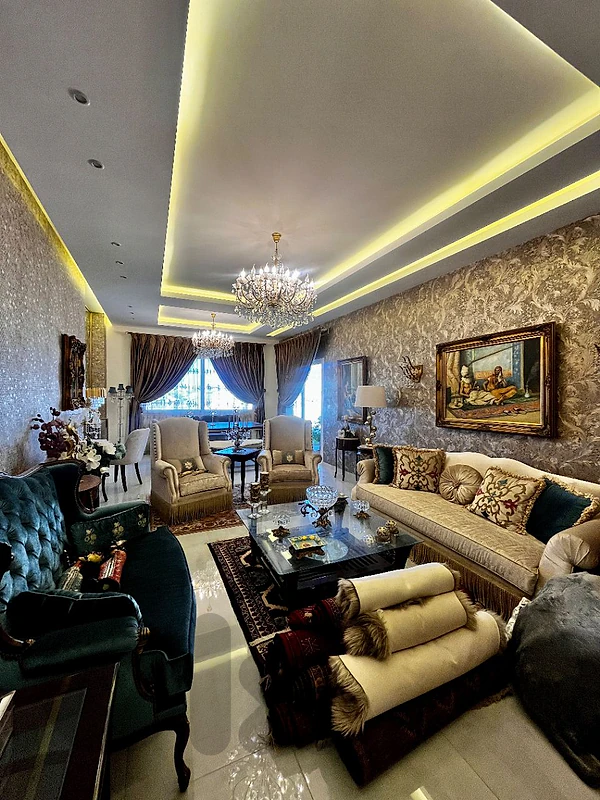 Apartment for sale in Kfarjoz • شقة فخمة للبيع في كفرجوز