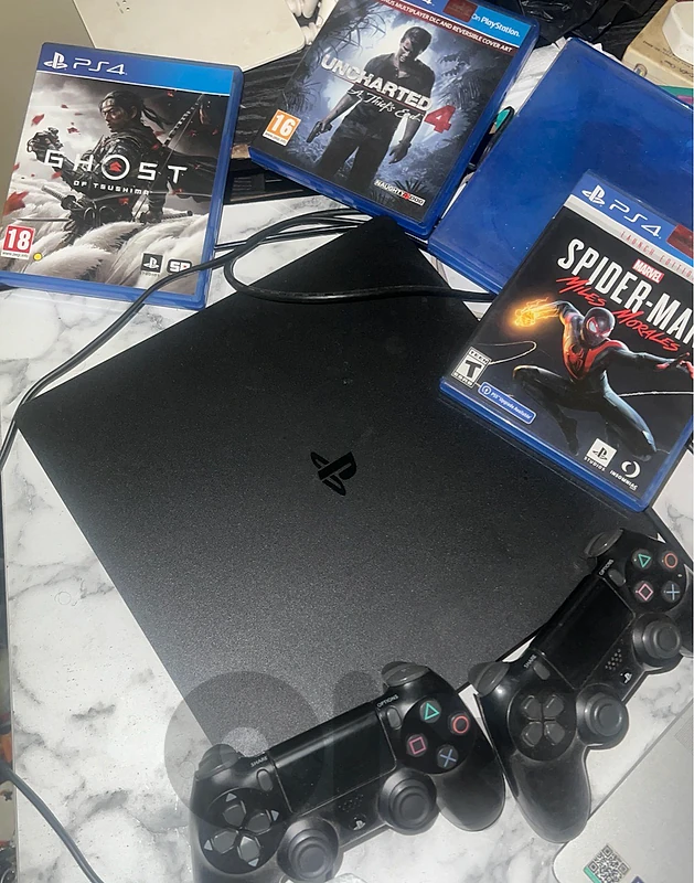 ps4 slim barley used
