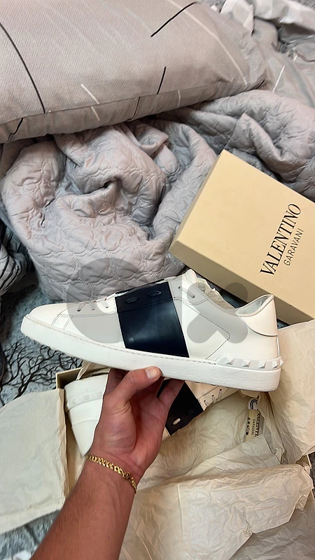 valentino garavani open navy sz 46